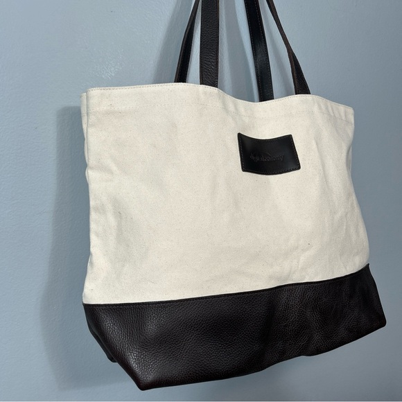 Warden Brooks New York Large Canvas Tote With Leather Handle Made in USA - Picture 4 of 15